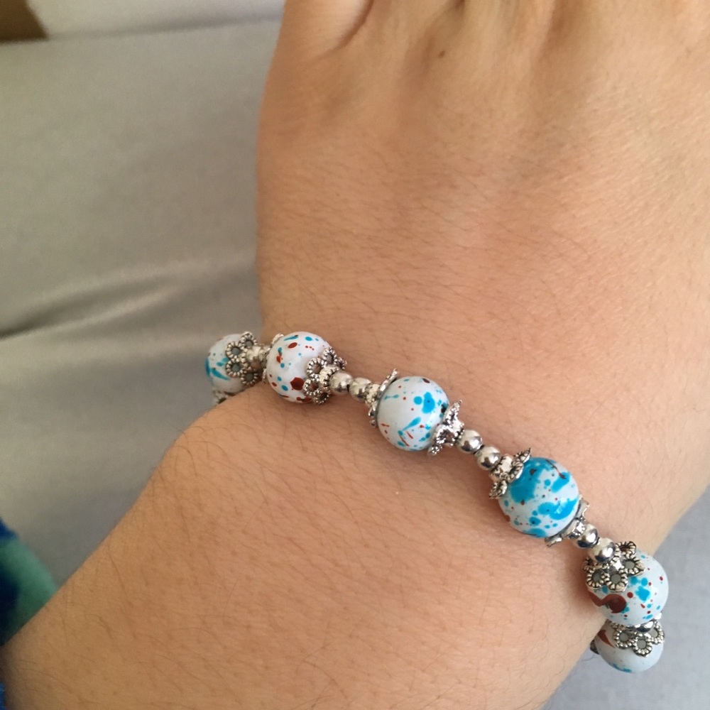 Stretch Bracelet - Picture 3 of 4